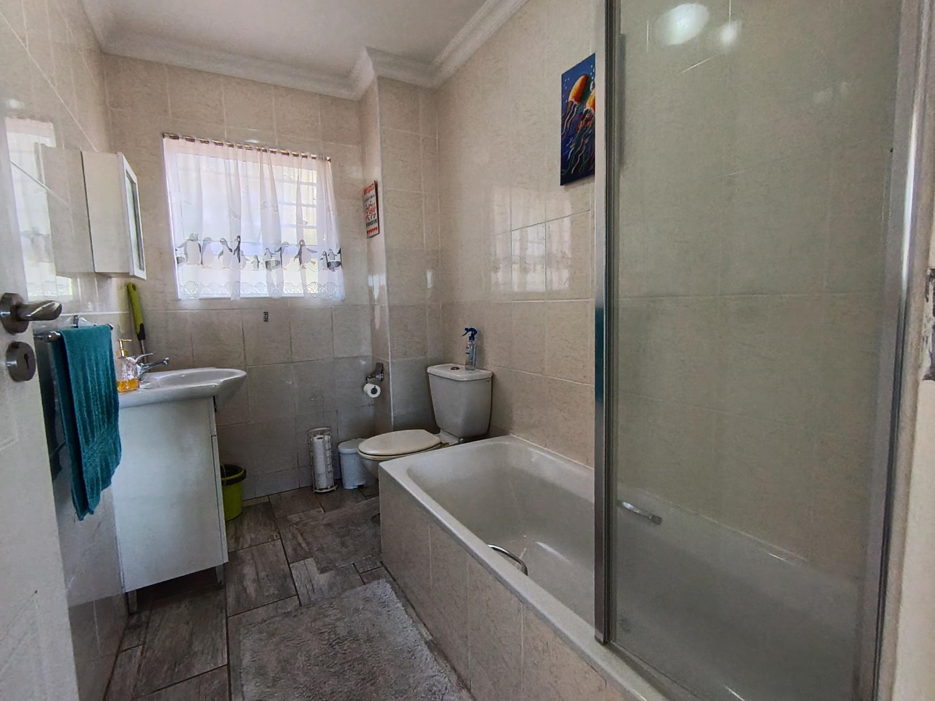  of property in Hibberdene