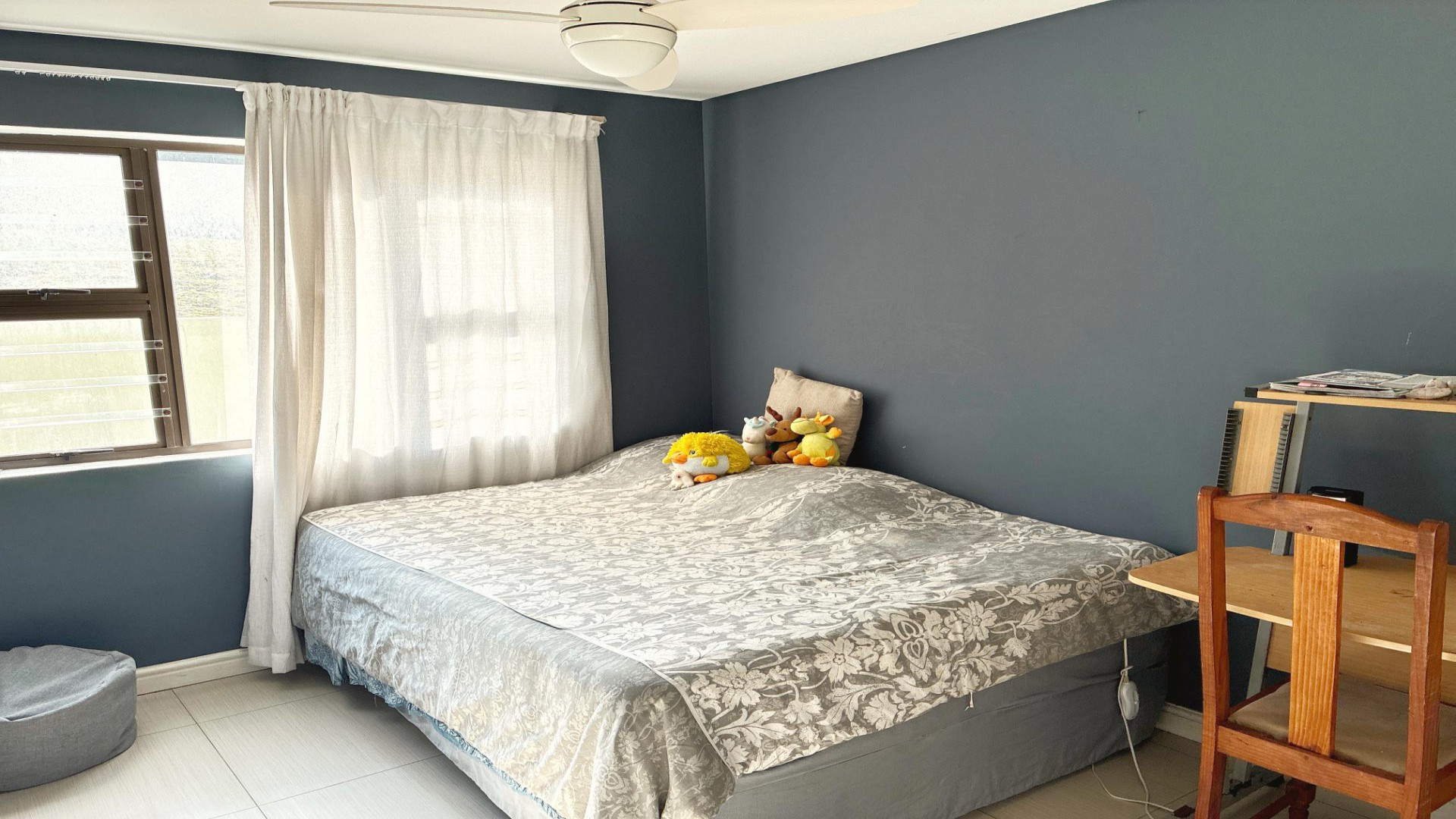 Bed Room 1 of property in Winterstrand
