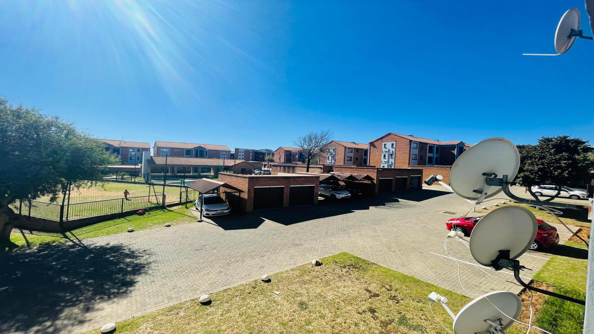 Garage of property in Midrand