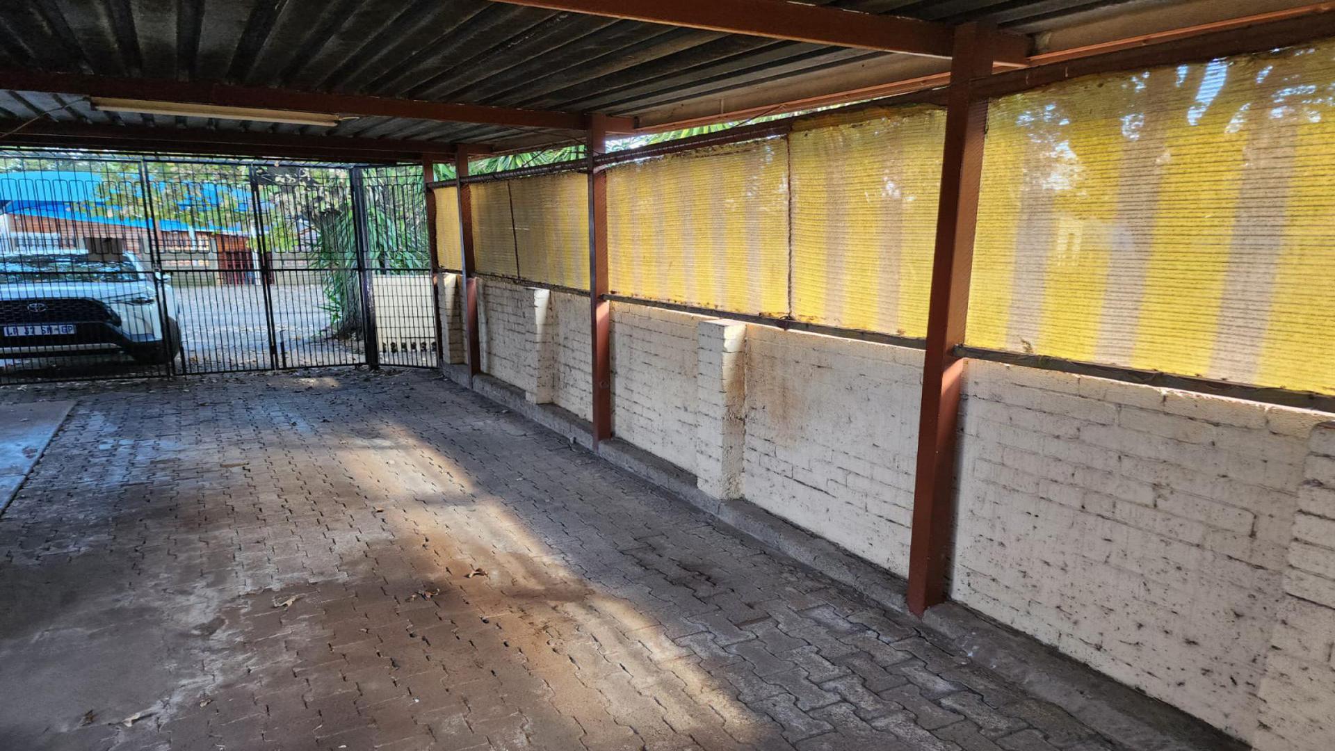 Carport  of property in Sasolburg