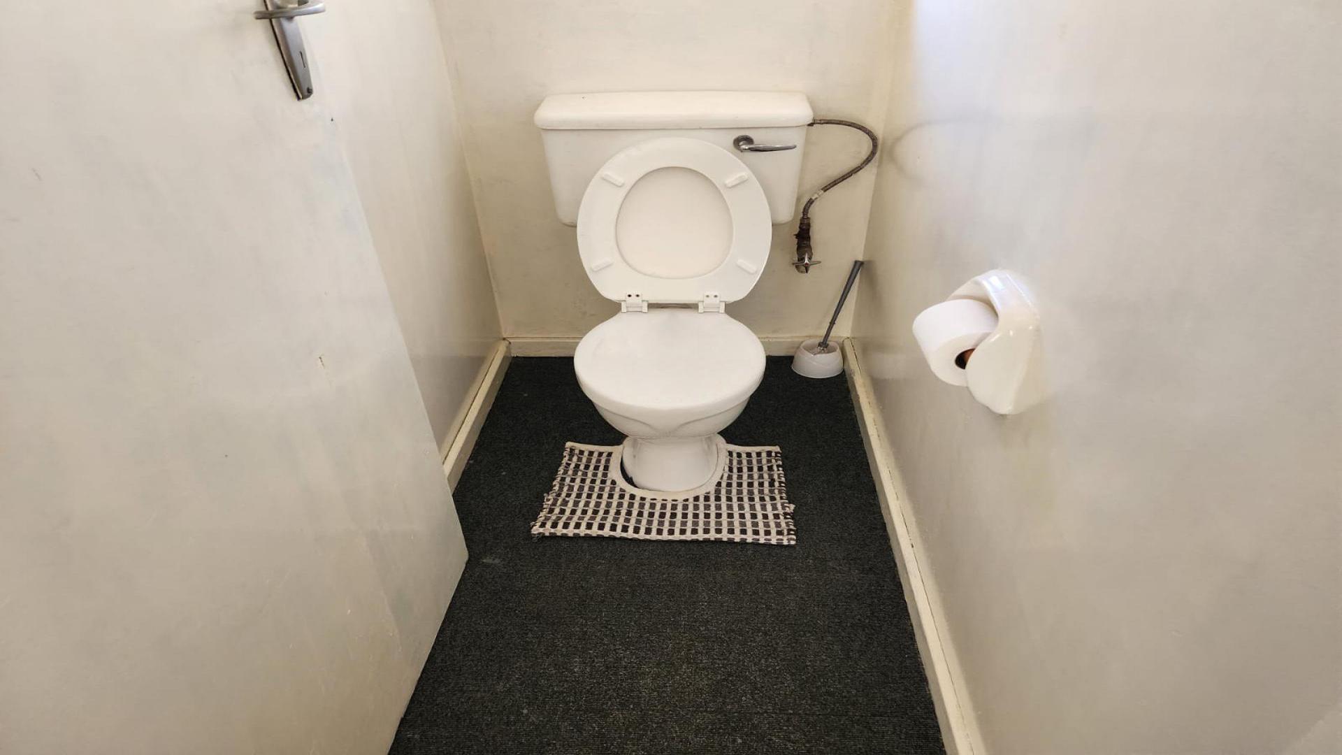 Bathroom 1 of property in Sasolburg