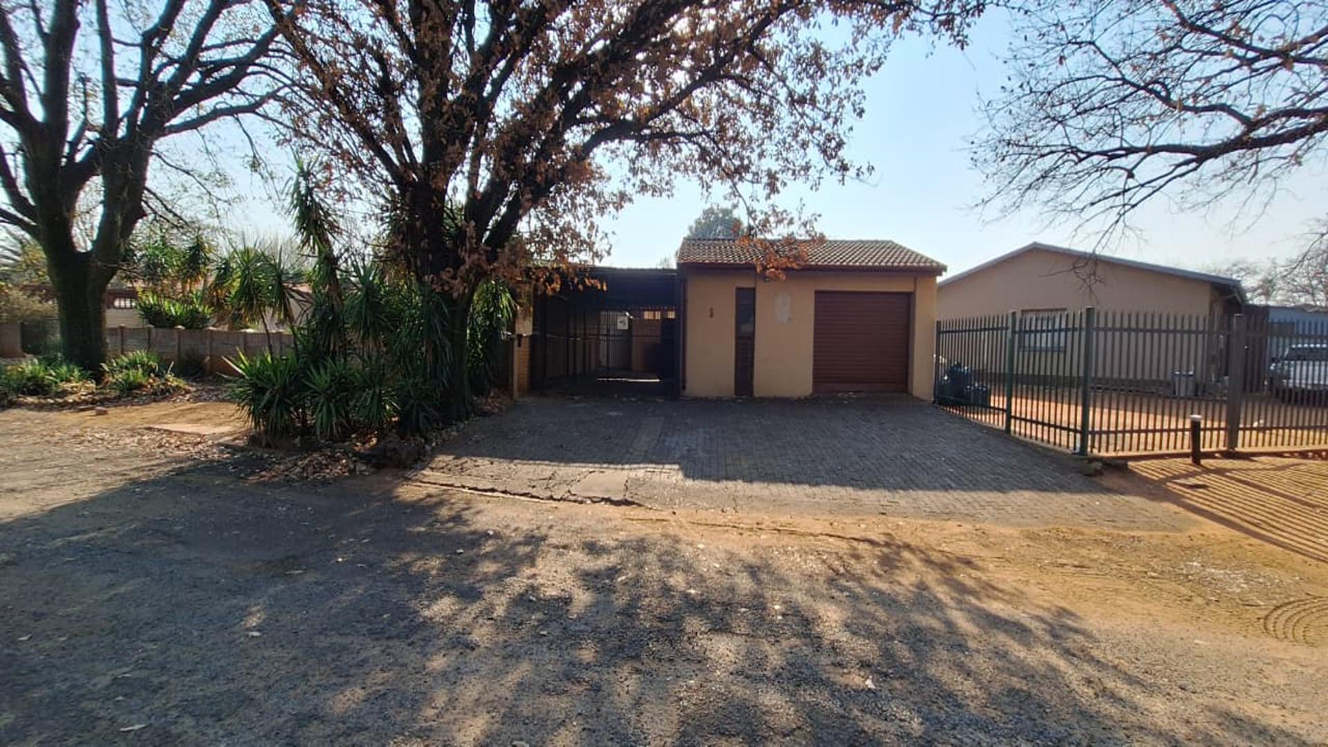 Front View of property in Sasolburg