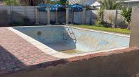 Swimming Pool of property in Beaufort West