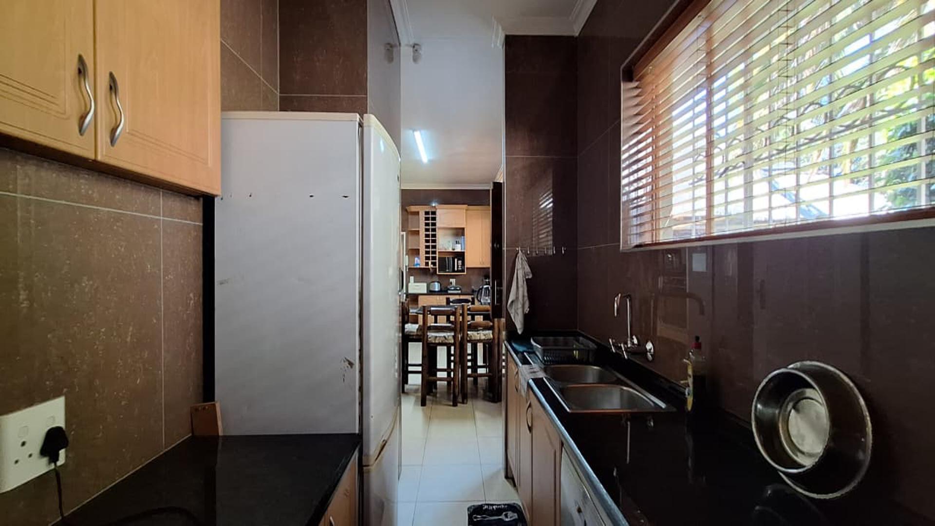 Kitchen - 54 square meters of property in Risidale