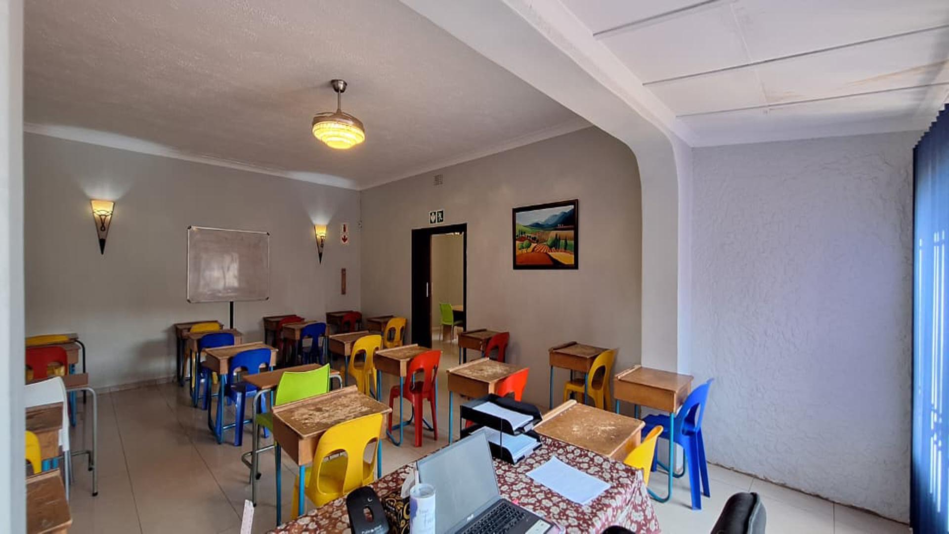 Foyer - 10 square meters of property in Risidale