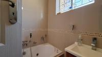 Bathroom 1 - 6 square meters of property in Risidale
