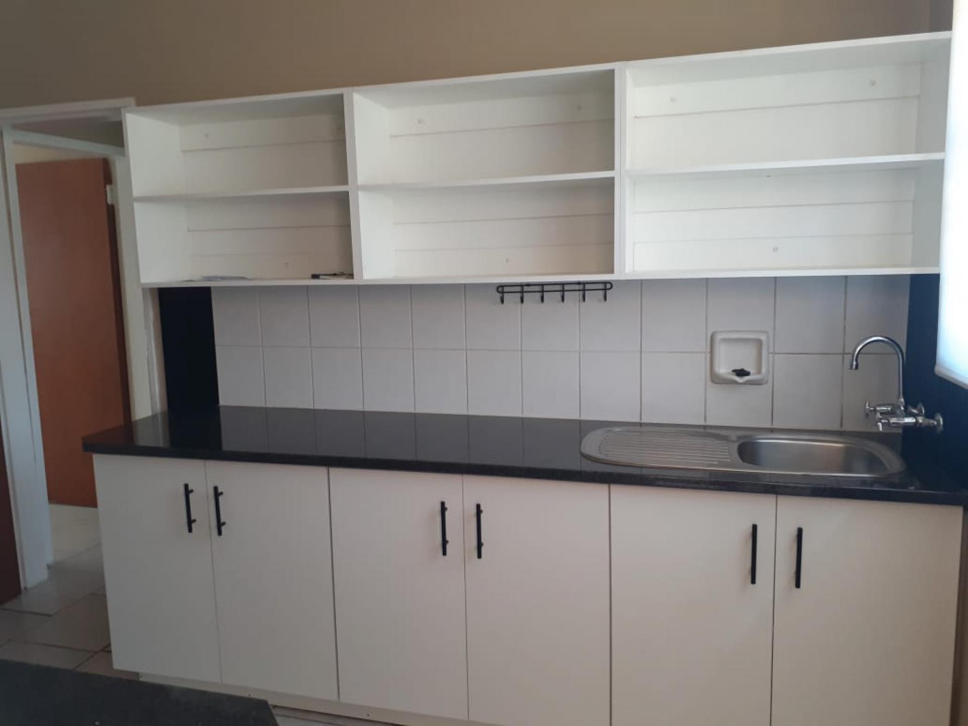  of property in Sydenham - PE