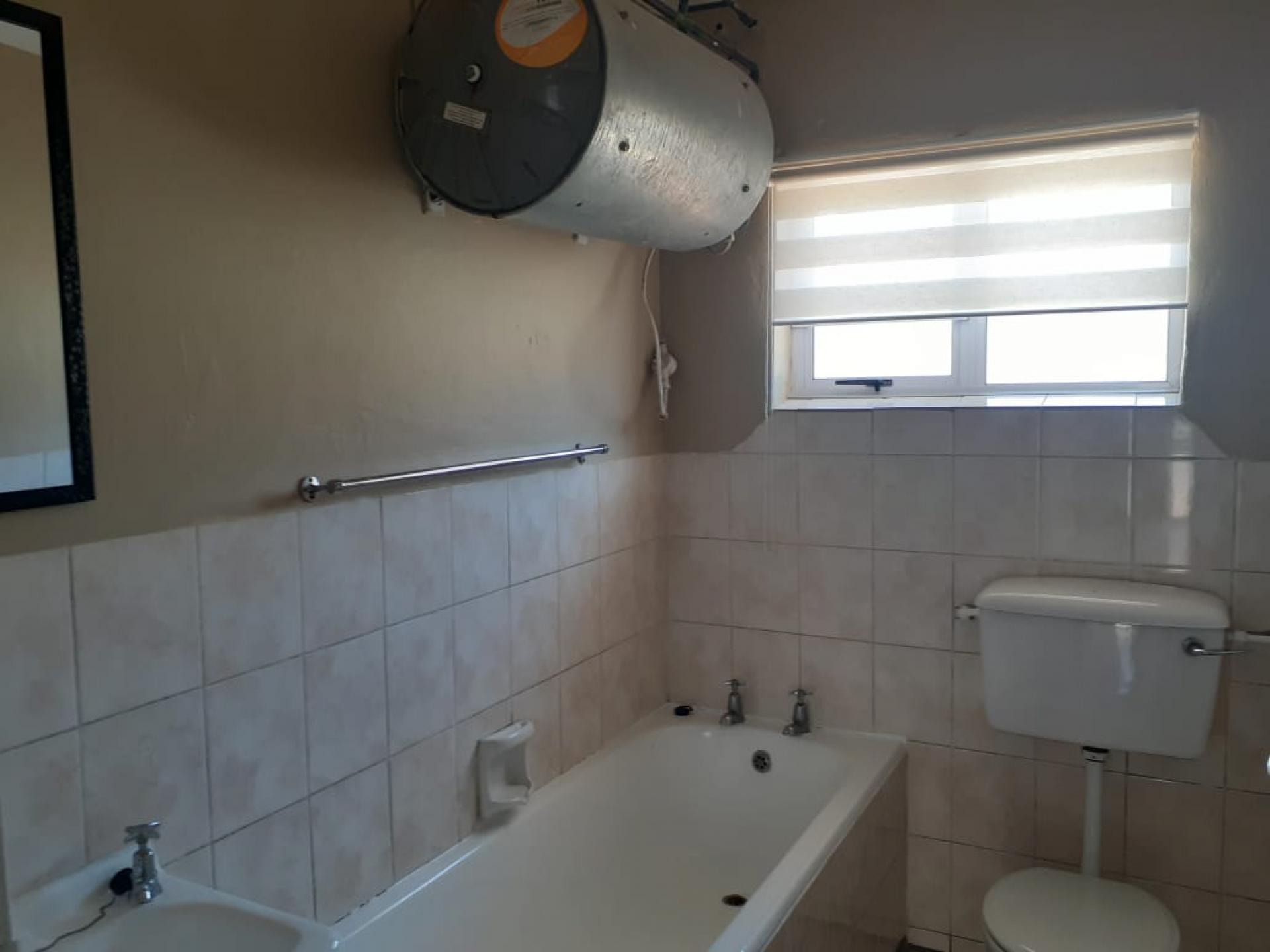  of property in Sydenham - PE