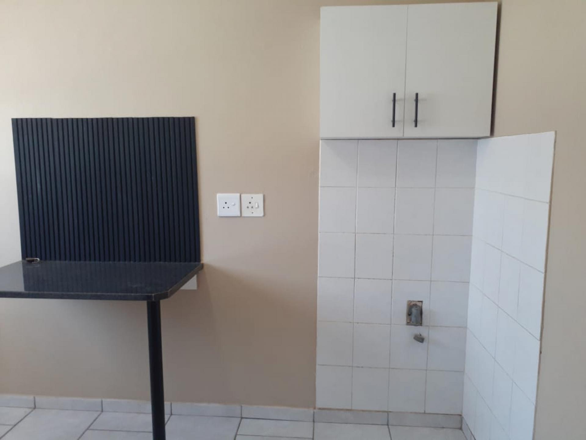  of property in Sydenham - PE