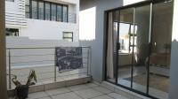 Balcony - 19 square meters of property in Northcliff