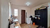 Kitchen - 11 square meters of property in Savanna City