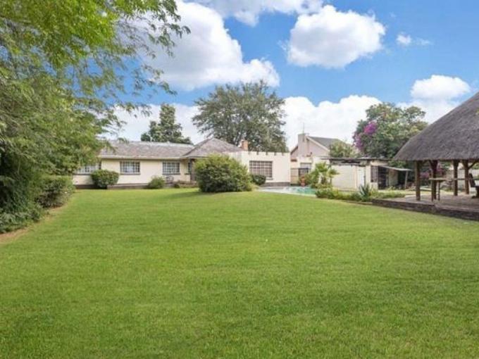 4 Bedroom House for Sale For Sale in Lambton - MR713370