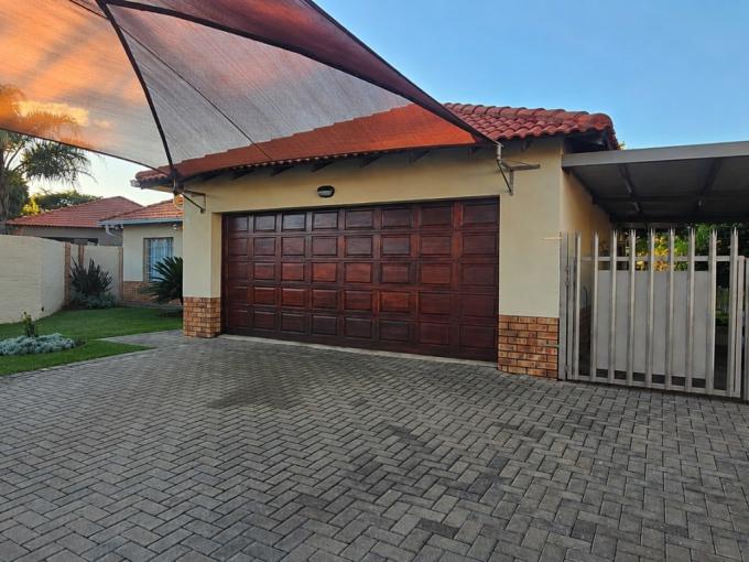 House for Sale For Sale in Waterval East - MR713379