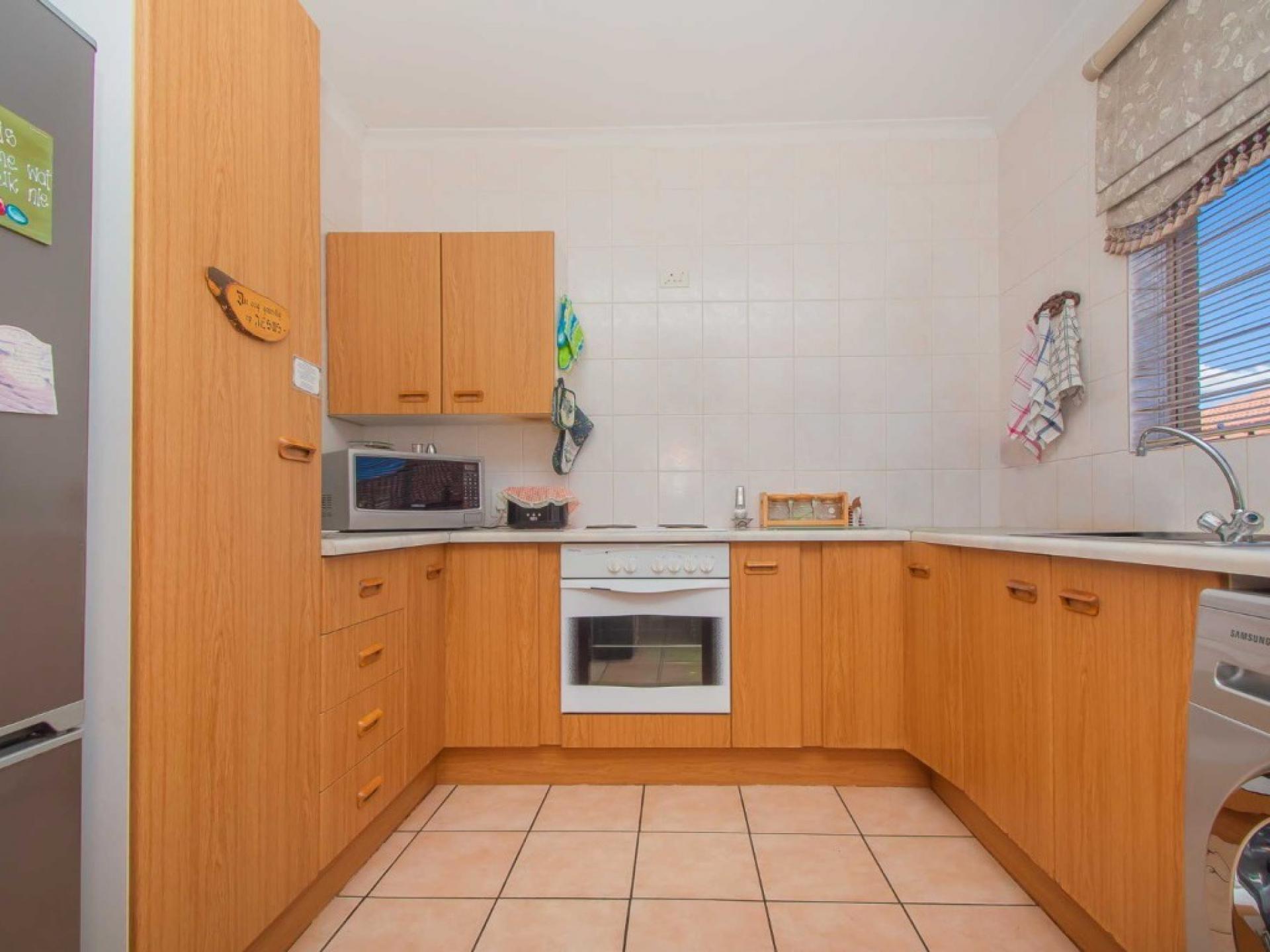  of property in Wilropark