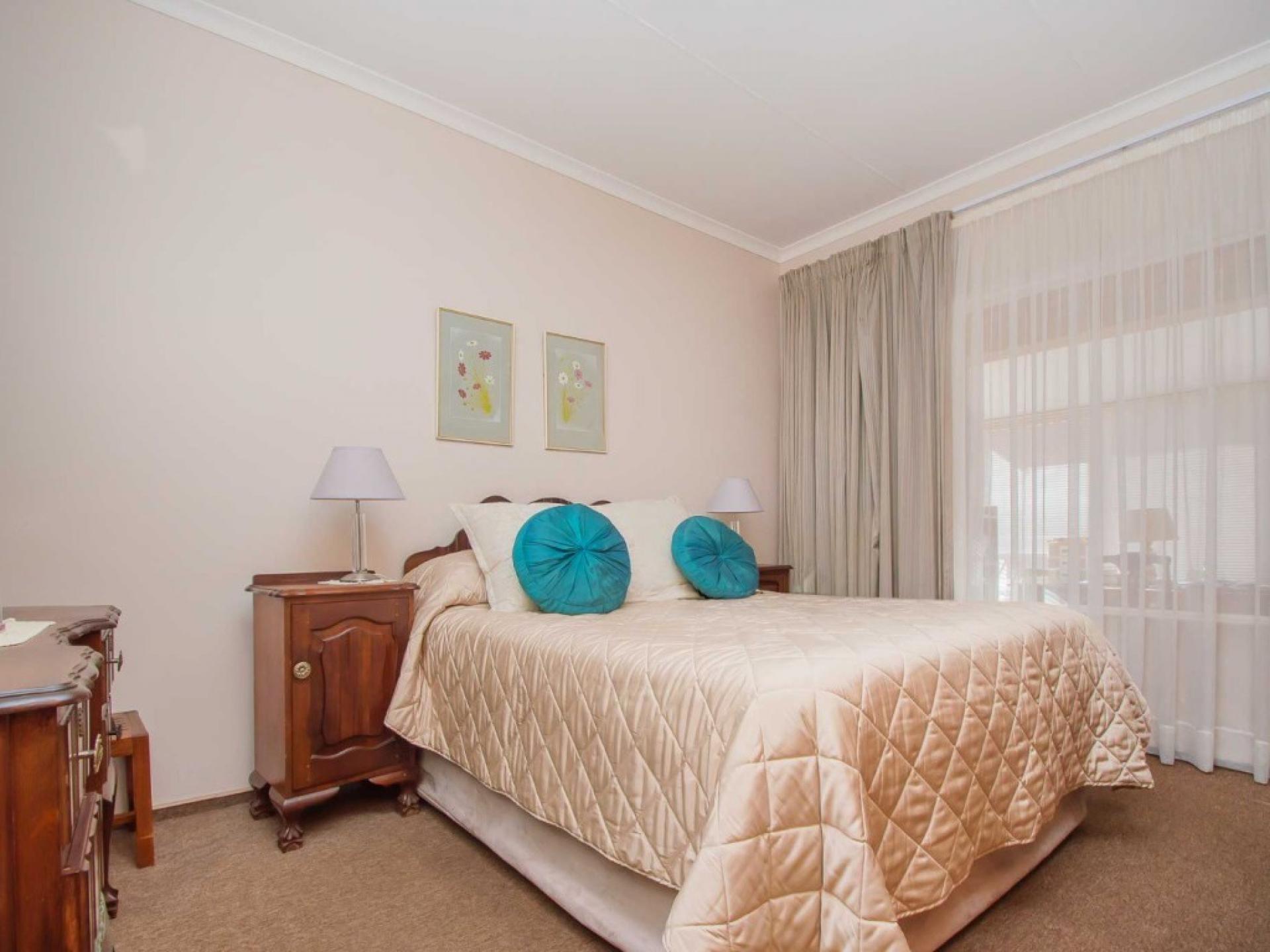  of property in Wilropark