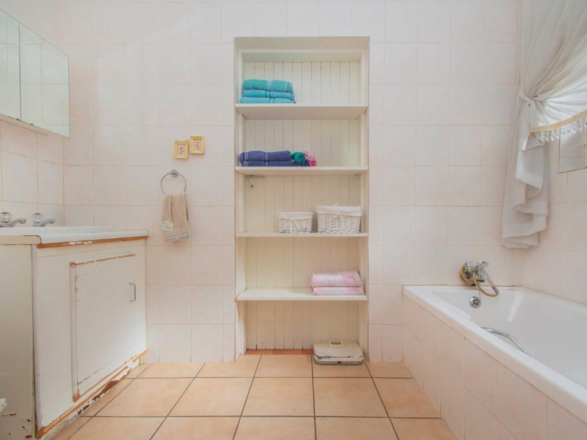  of property in Wilropark