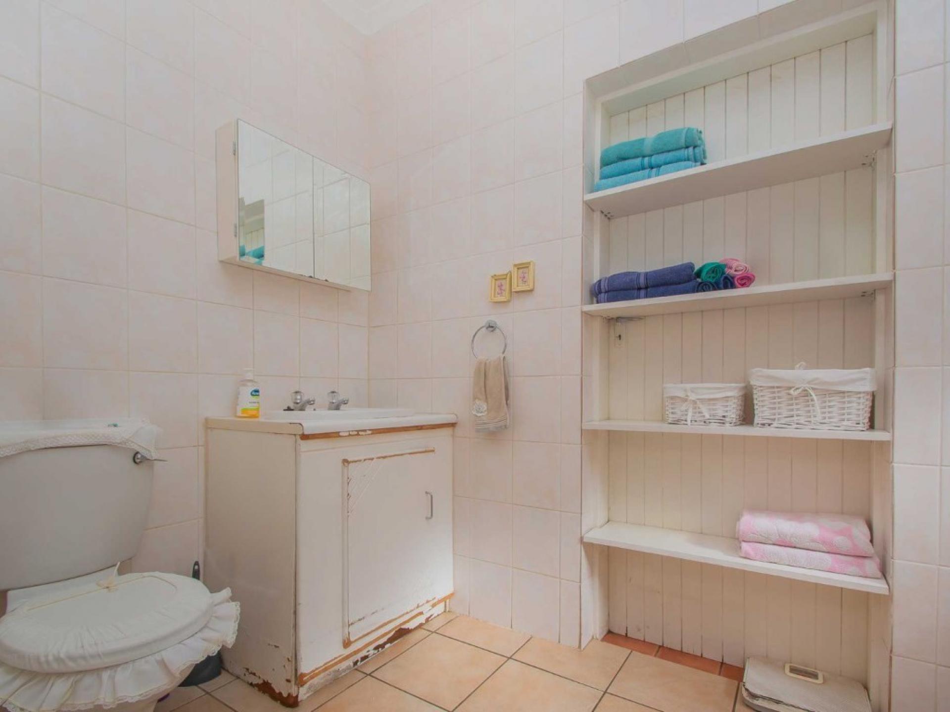  of property in Wilropark