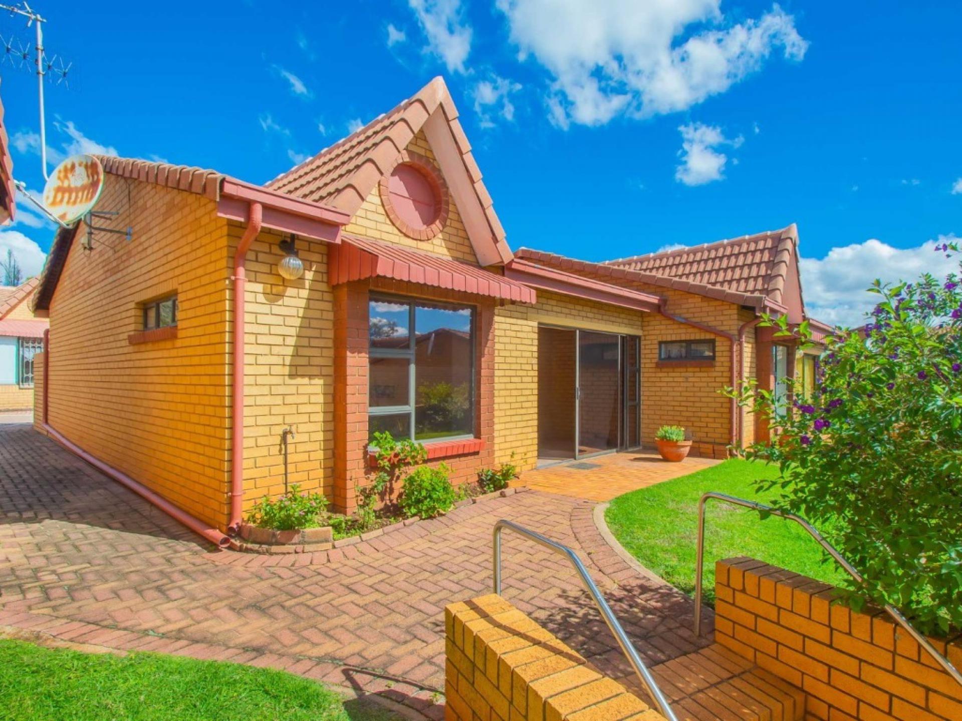  of property in Wilropark