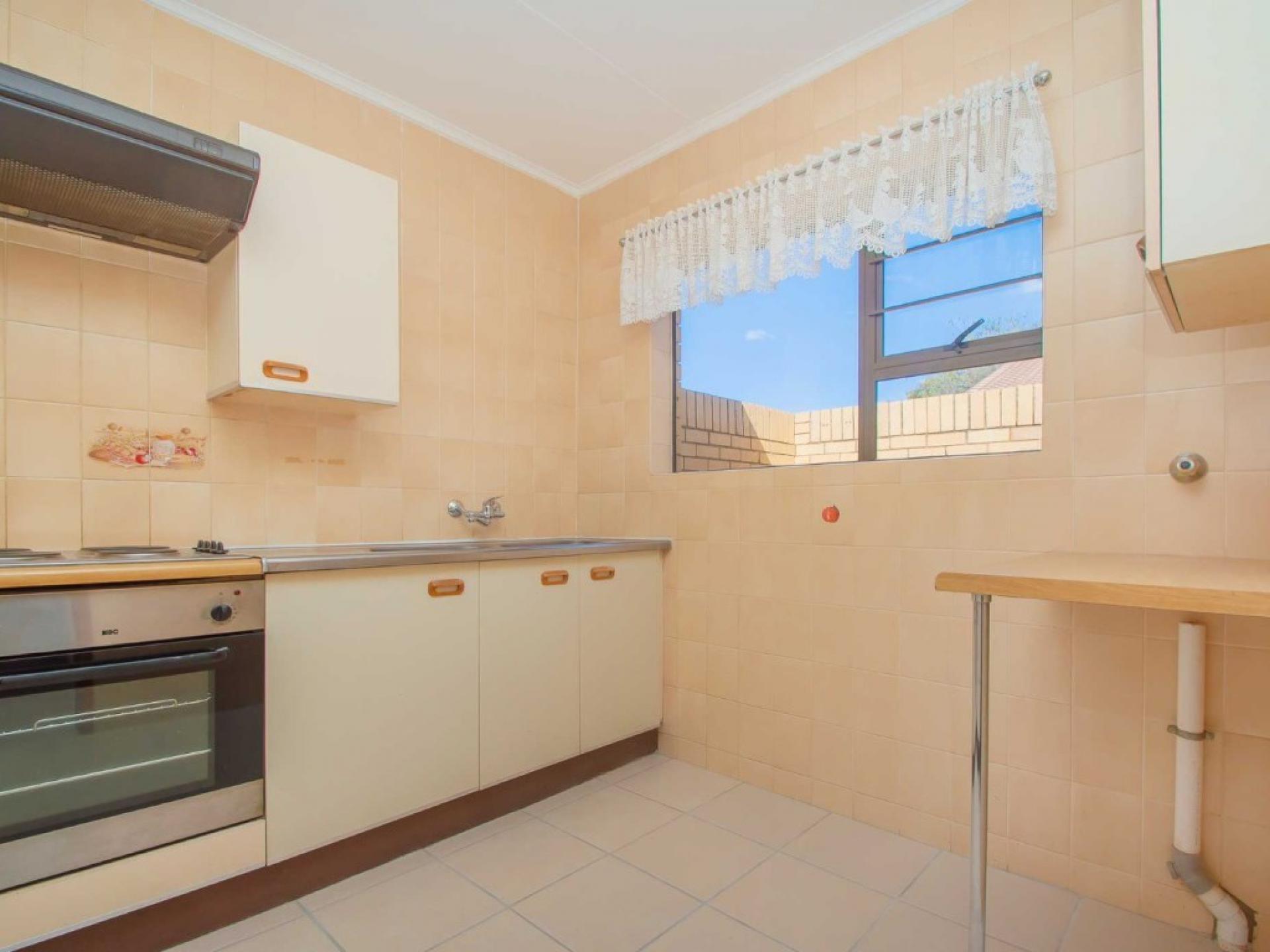  of property in Wilropark