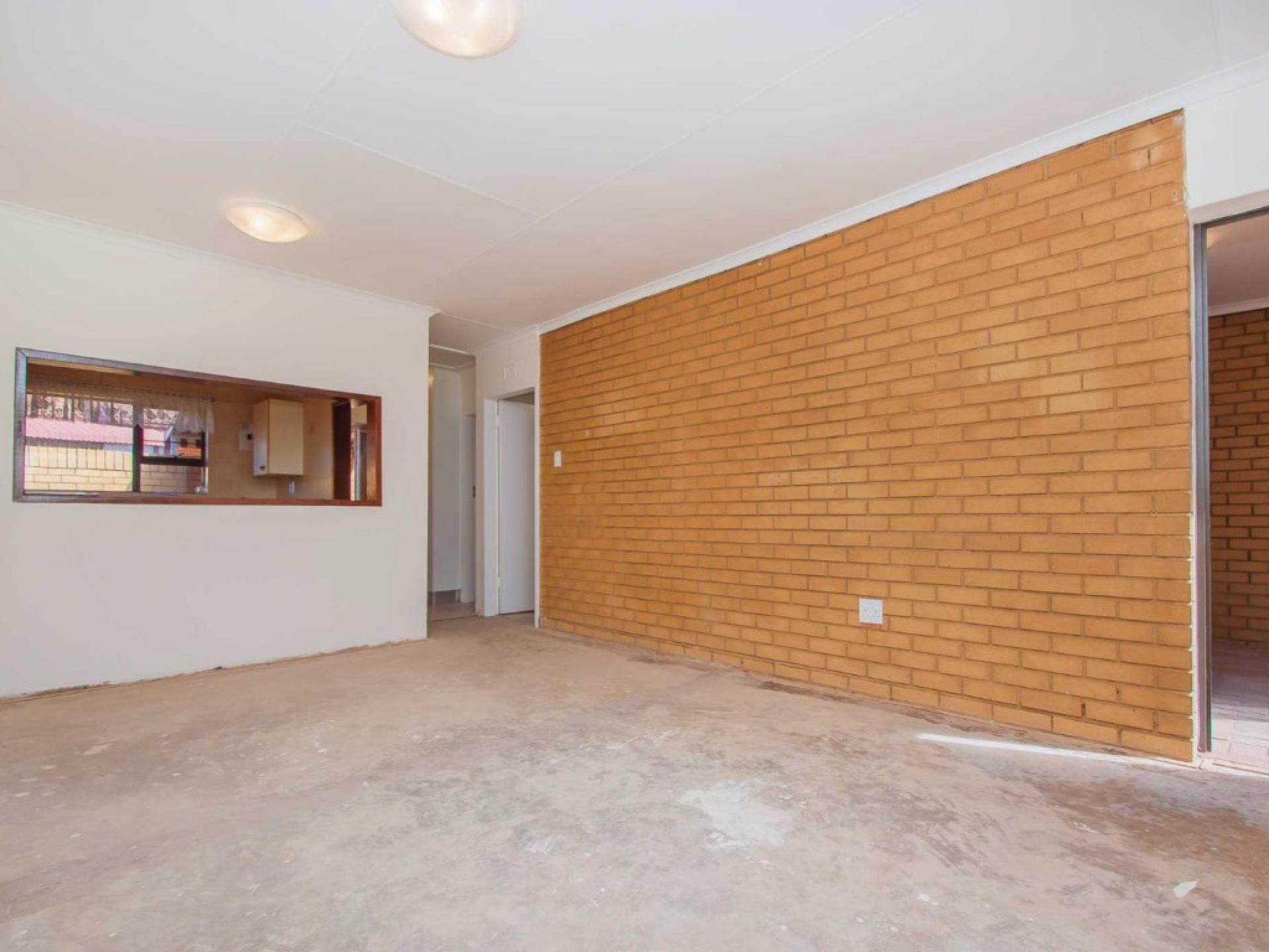  of property in Wilropark