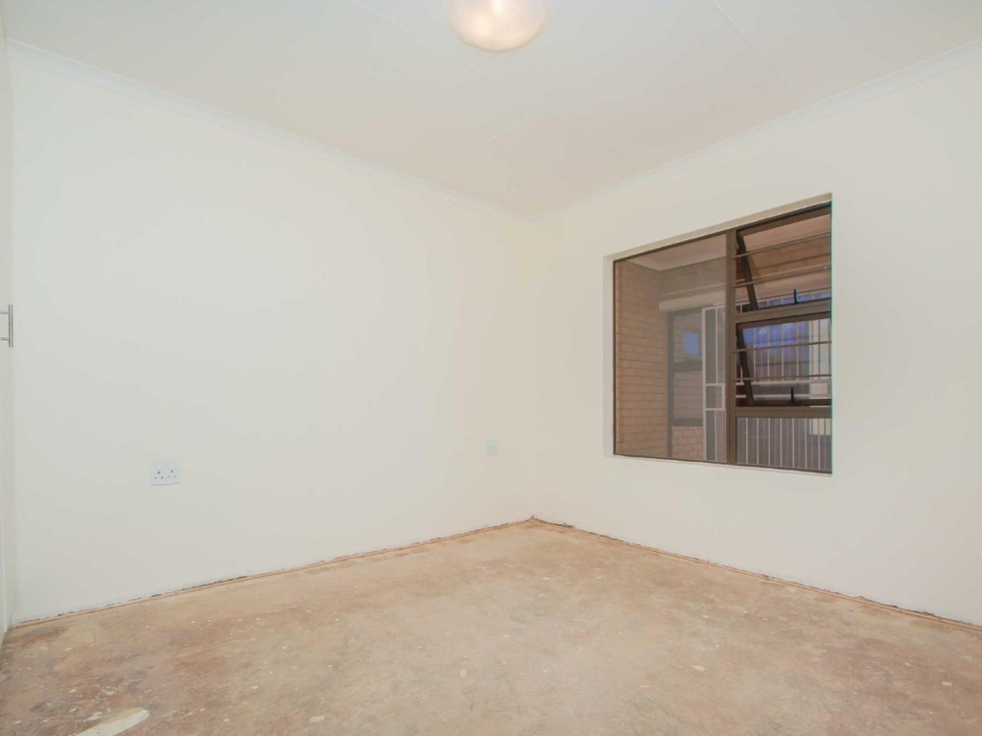  of property in Wilropark