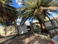  of property in Glenvista