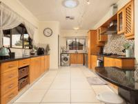  of property in Glenvista