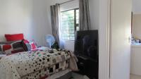 Main Bedroom - 16 square meters of property in Kengies