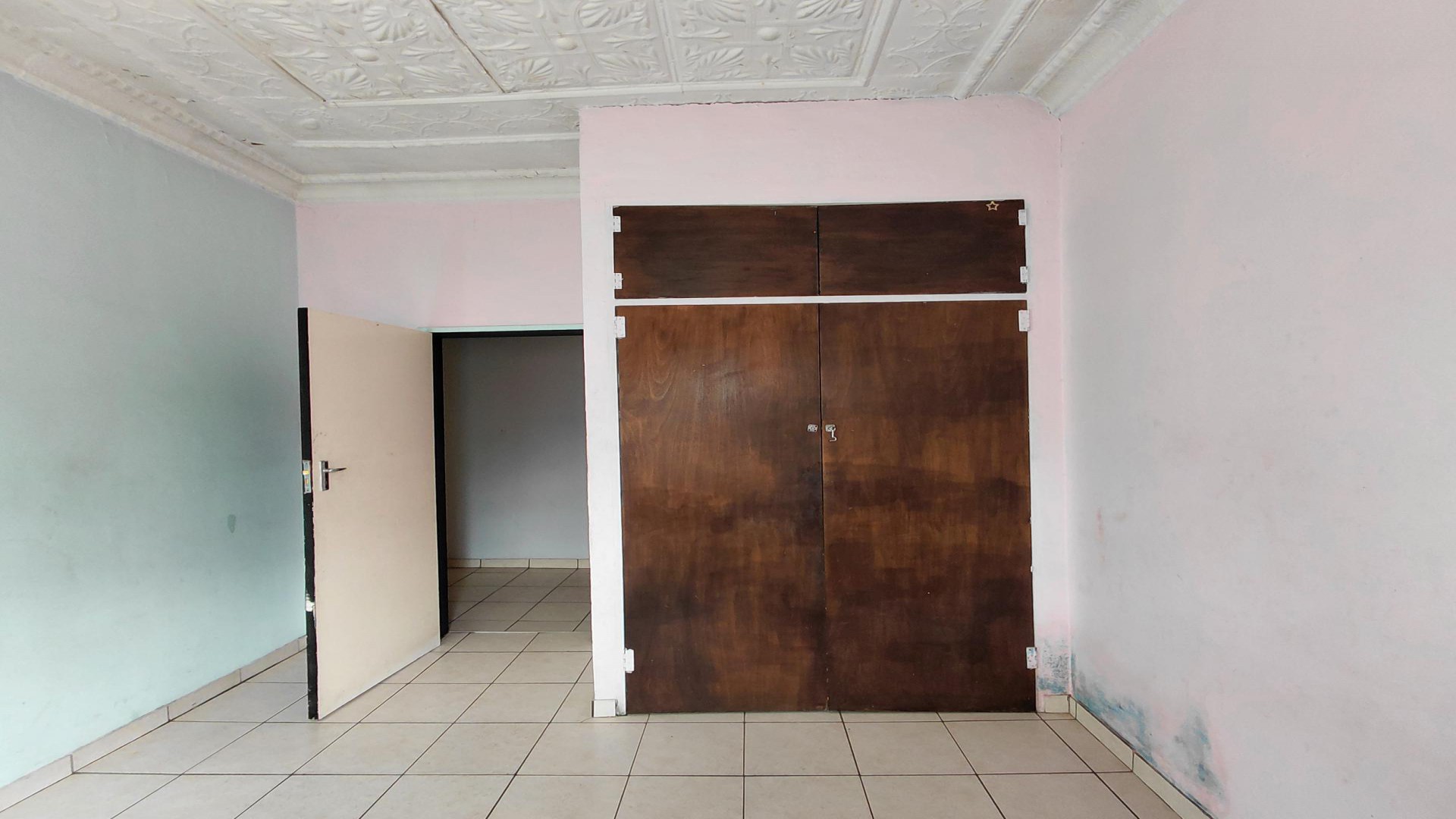 Bed Room 3 of property in Krugersdorp West