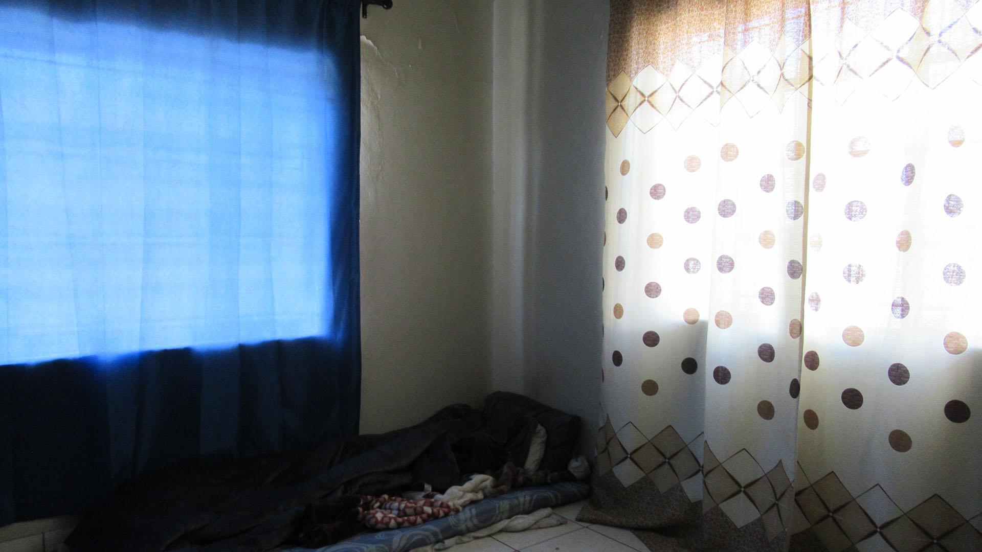 Bed Room 1 - 13 square meters of property in Krugersdorp West