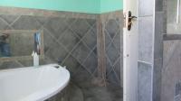 Bathroom 1 - 9 square meters of property in Krugersdorp West