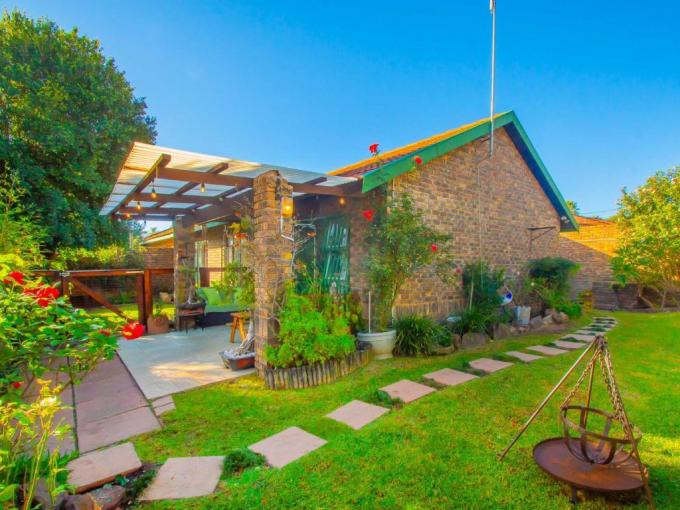 2 Bedroom Simplex for Sale For Sale in Northwold - MR713449