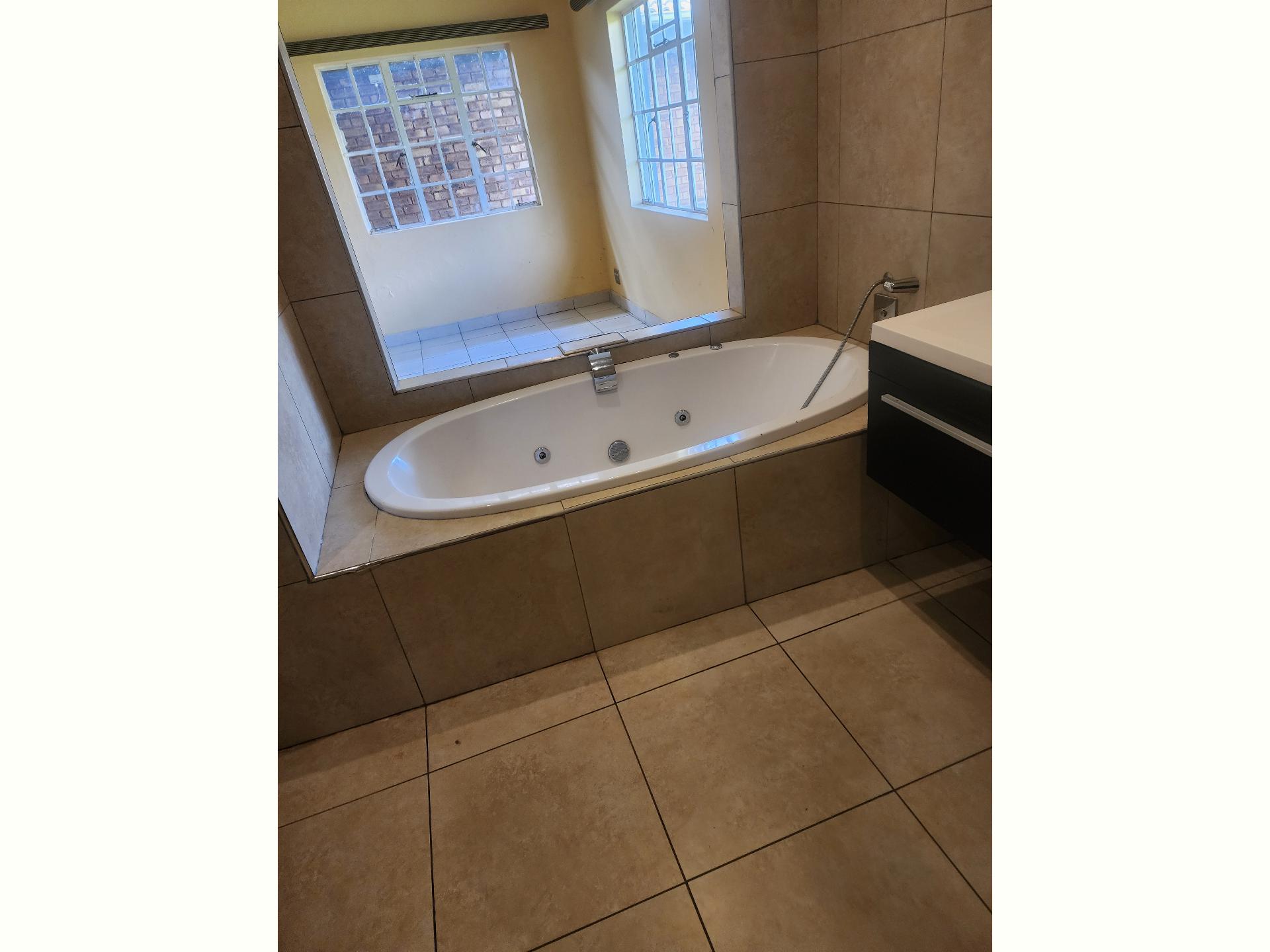  of property in Benoni