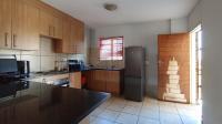 Kitchen - 15 square meters of property in Annlin West