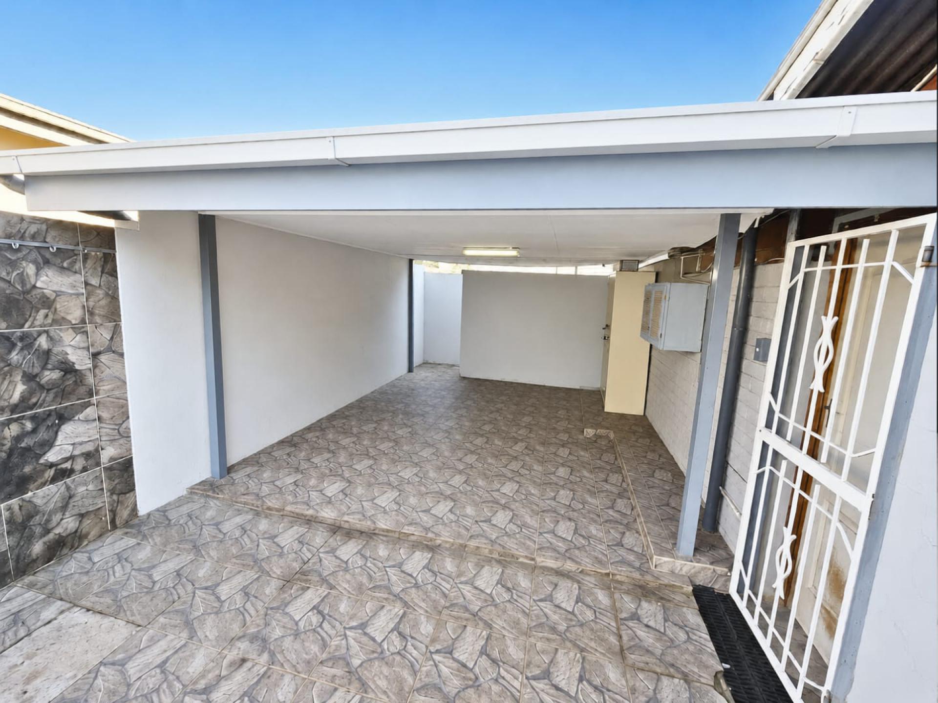  of property in Sinoville