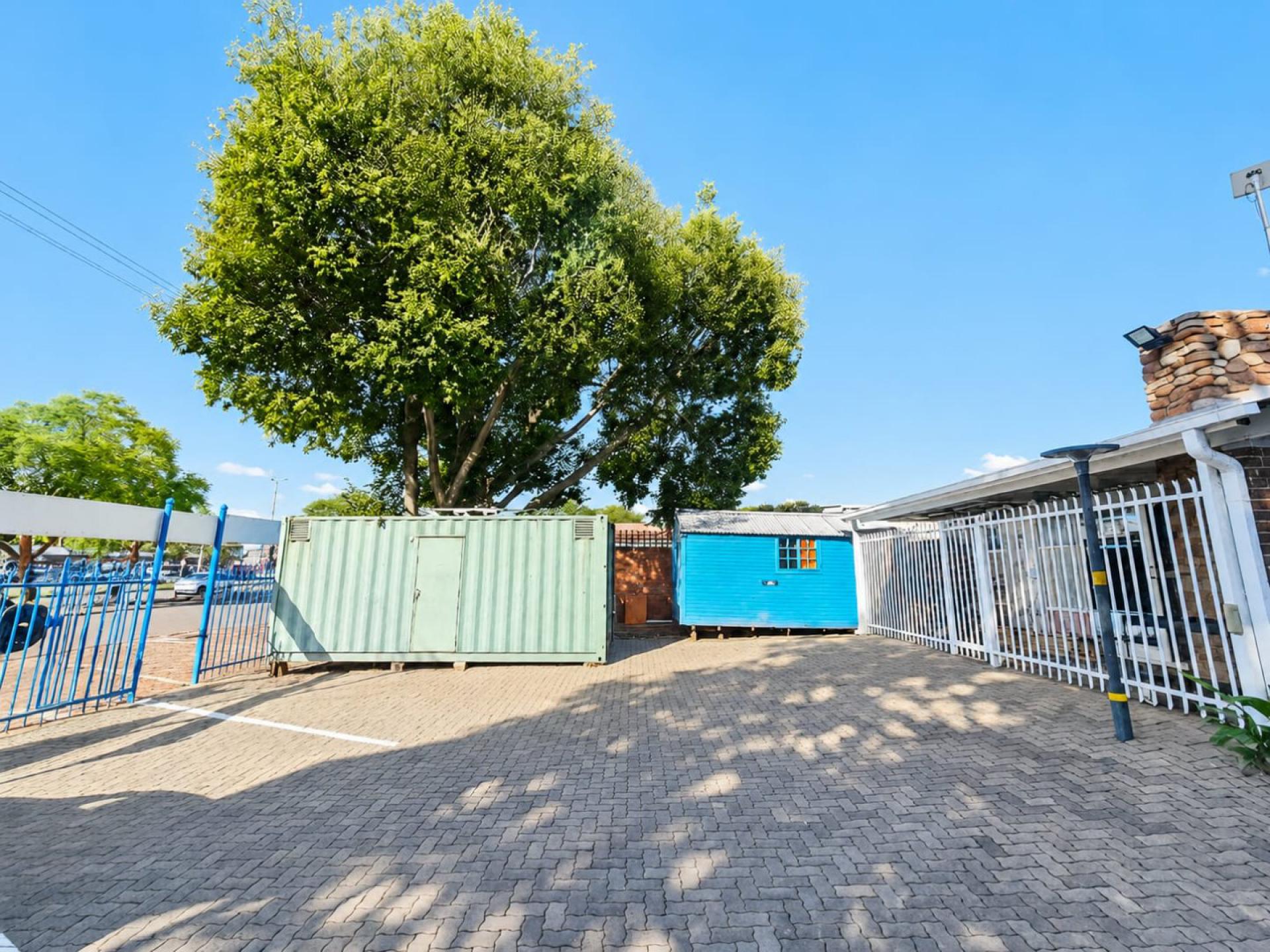  of property in Sinoville