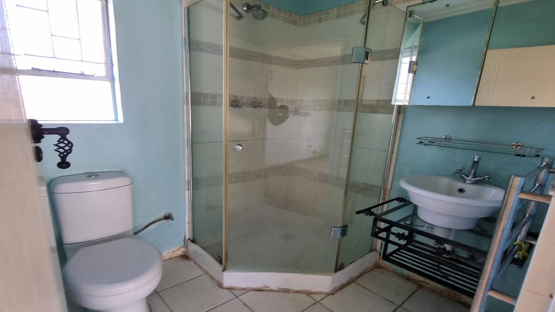 Bathroom 2 of property in Elandspark
