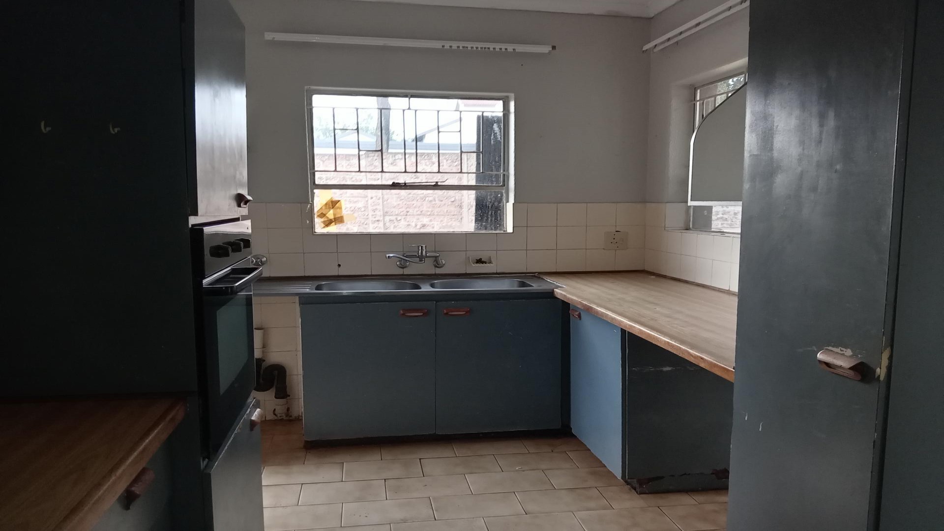 Kitchen of property in Elandspark