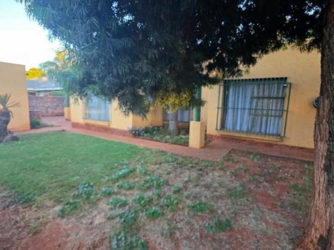 3 Bedroom House for Sale For Sale in Doornpoort - MR713546
