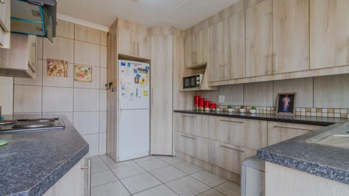 2 Bedroom Sectional Title for Sale For Sale in Dal Fouche - MR713550