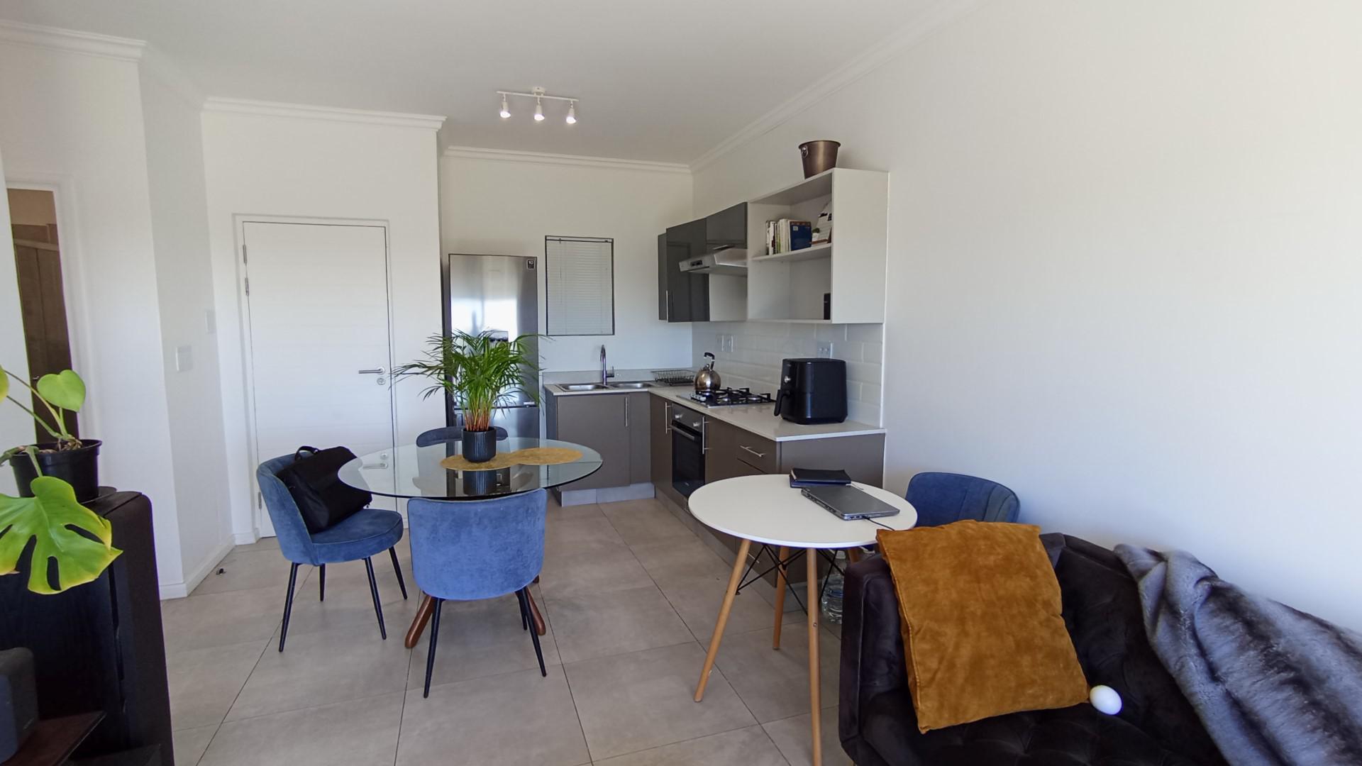 Kitchen - 5 square meters of property in Umhlanga Rocks