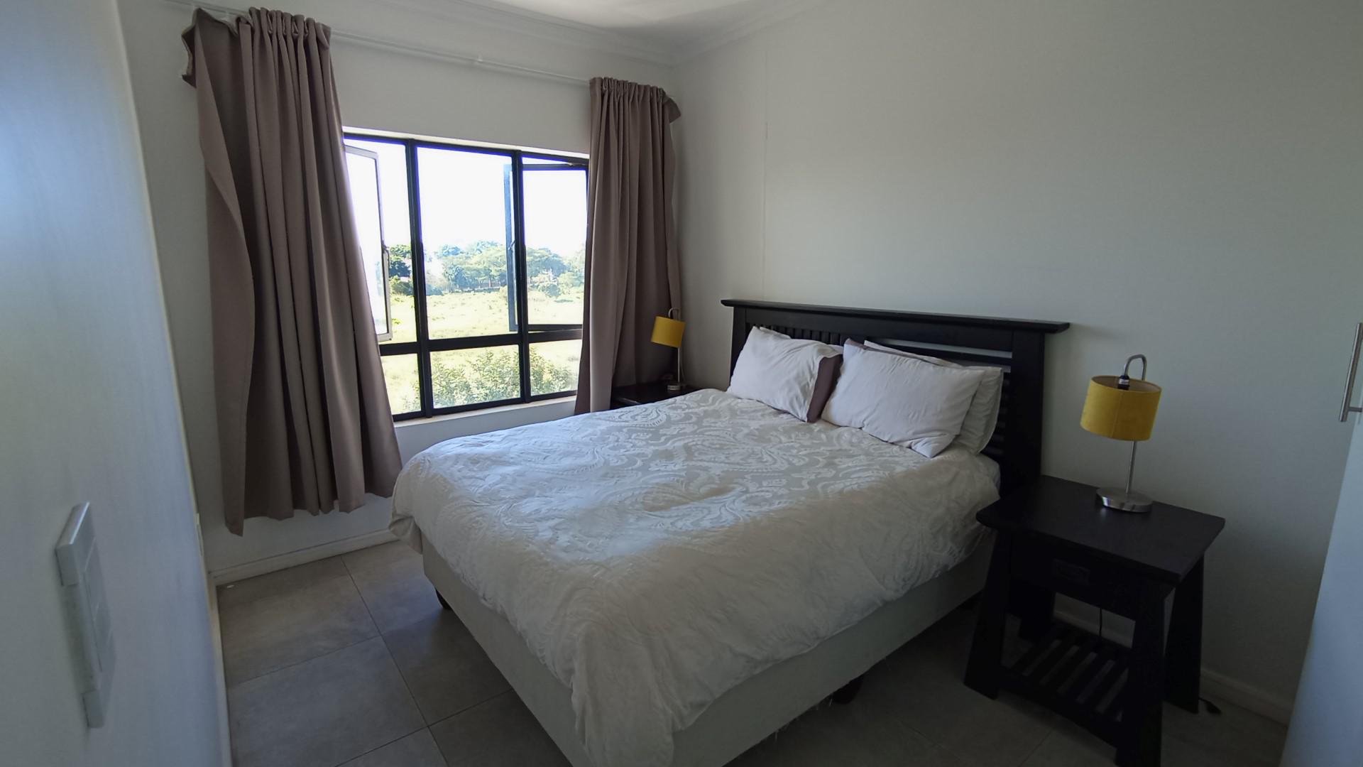 Main Bedroom - 11 square meters of property in Umhlanga Rocks
