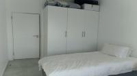 Bed Room 1 - 12 square meters of property in Umhlanga Rocks