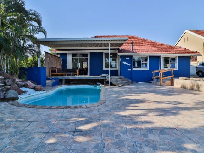 3 Bedroom House for Sale For Sale in Amanzimtoti  - MR713568