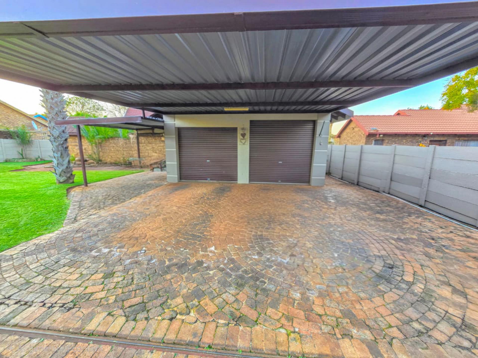  of property in Doornpoort