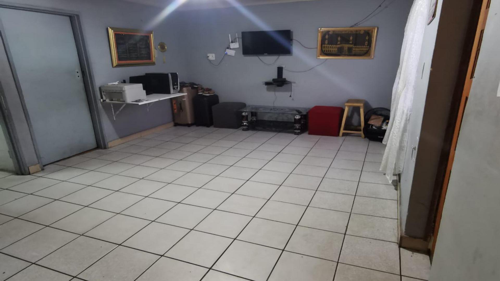 Lounges of property in Mitchells Plain