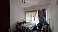 Bed Room 1 - 14 square meters of property in Windsor