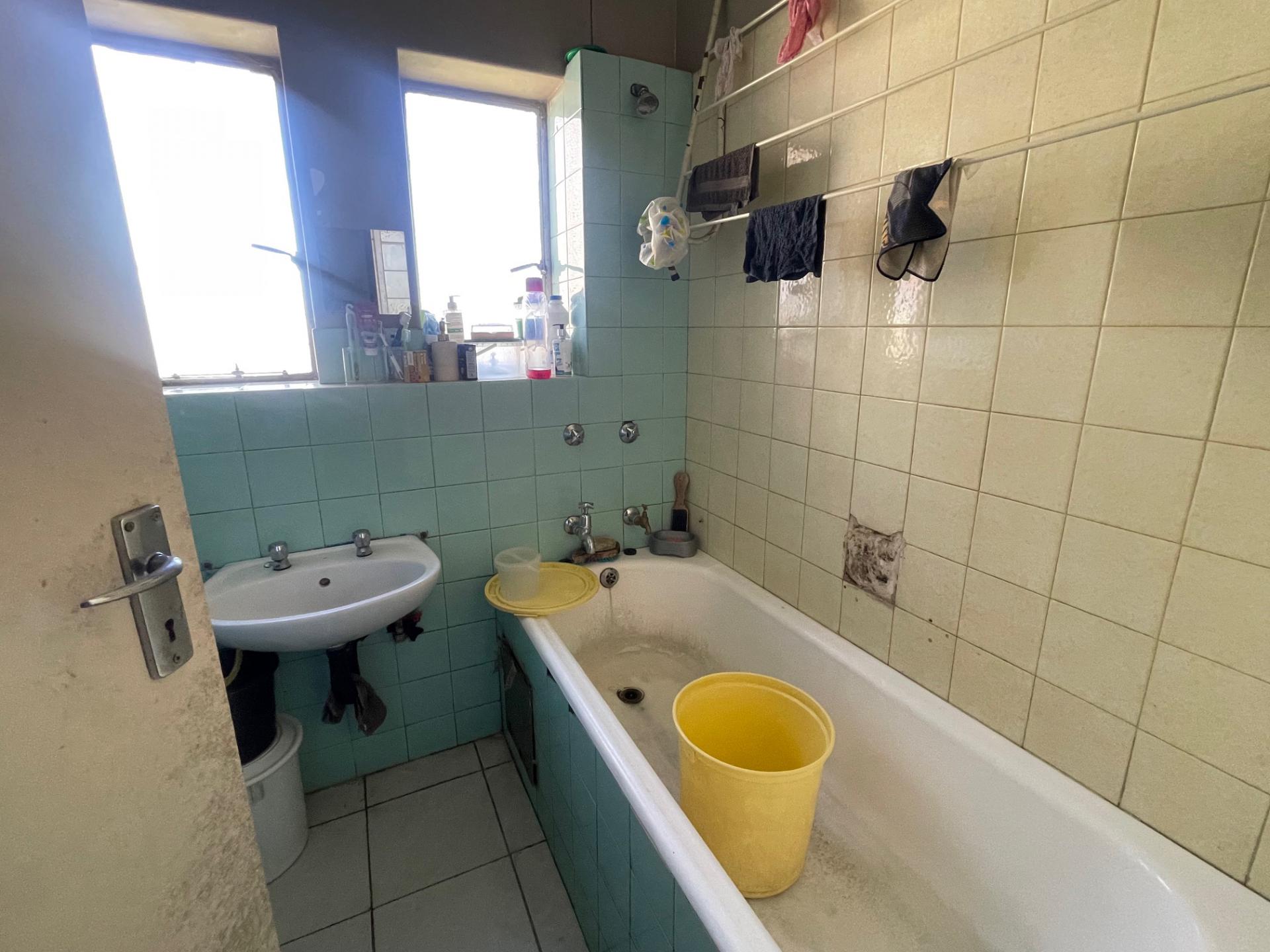  of property in Sunnyside