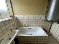  of property in Sunnyside