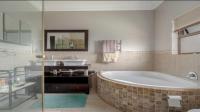 Bathroom 1 of property in Hilldene